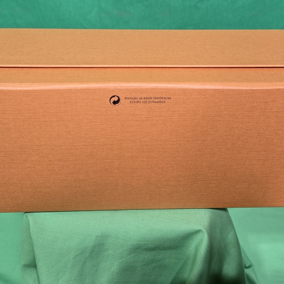 LV Box - empty - excellent condition - 10"x4"x4" - Picture 5 of 10